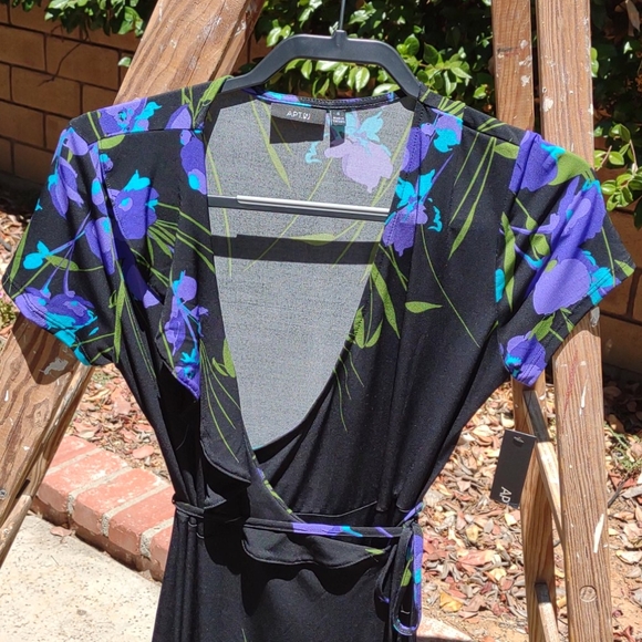 NWT Apt 9 Faux Wrap Dress Jersey Floral Print S - Picture 2 of 8
